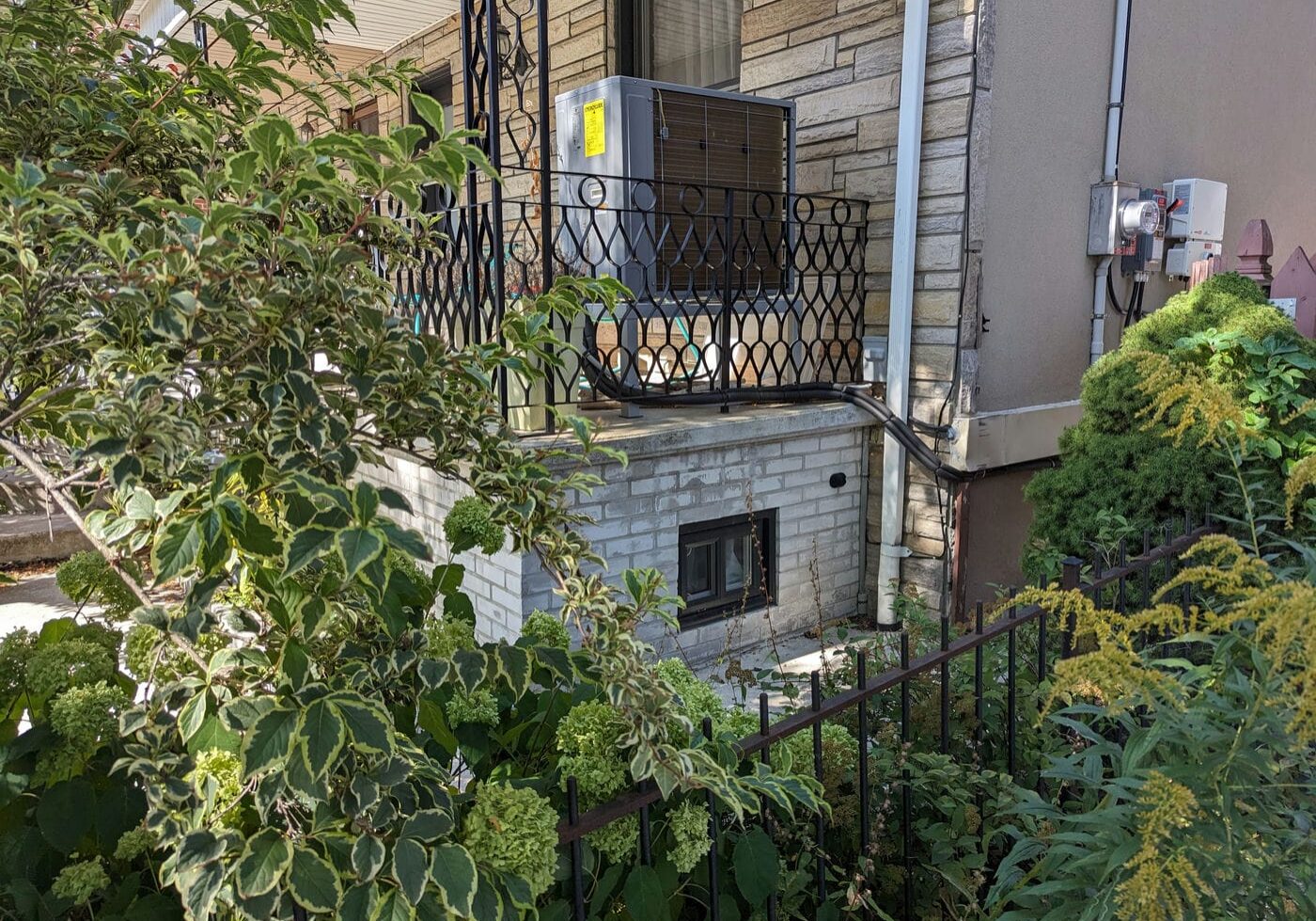 heat pump installation on porch in Toronto